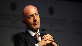 Ferit Şahenk lüks otelini sattı!