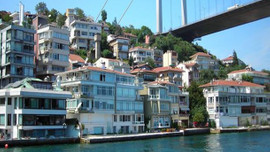 Boğazdaki yalısını satan satana