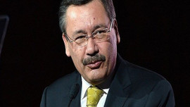 Gökçek'in 2019 imajı: 'Artık beni gözlüksüz göreceksiniz'