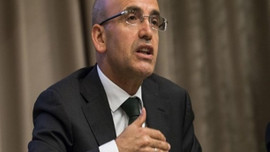 Mehmet Şimşek'ten petrol zengini ülkelere çağrı: Paranızı Türkiye'ye park edin