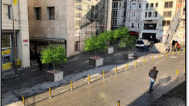 İstiklal Caddesi yeşilleniyor