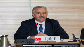  Ulaştırma, Denizcilik ve Haberleşme Bakanı Ahmet...