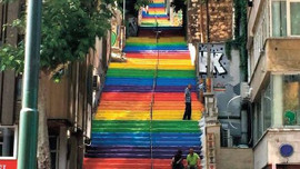 İstanbul yokuşlarına yürüyen merdiven