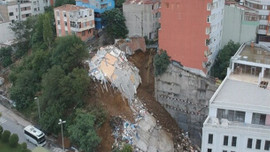 Beyoğlu'nda 7 binaya mühür vuruldu!