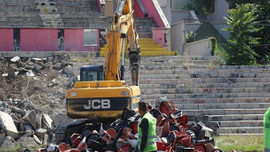 Eskişehir Atatürk Stadı yıkılıyor!