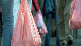 Plastik poşetler ücretli olacak