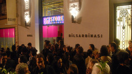 Ünlü giyim firması Türkiye'den çekildi!