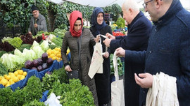 Esnaf Odaları Birliği, bez çanta dağıttı