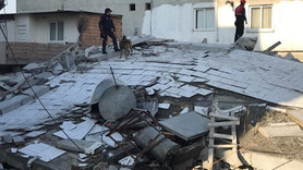 Mersin'de 5 katlı bina bir anda enkaz oldu