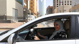 Araplar kadına ehliyet ve pasaport hakkı verdi