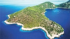 Yunan adasını Katar Emiri aldı