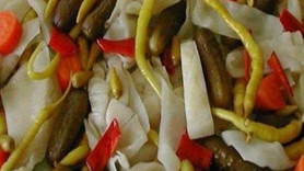 Ailelerin yeni geçim kaynağı 'ev tipi turşu'