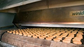 Kırmızı mercedes ağlıyor