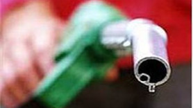 Benzinde büyük indirim!