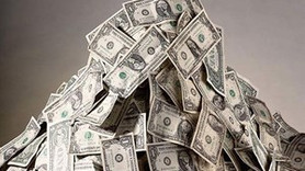 Dolar rekora koşuyor