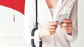 Şemsiyeler teknoloji dostu! Bu da SMS şemsiyesi
