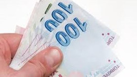 Dolar ve altın memur maaşlarına vurdu!