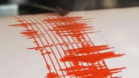 Yüksekova ve Akdeniz depremle sarsıldı