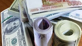 Rus rublesi ağustosta düştü