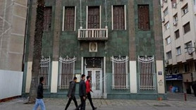 Asırlık bina satılıyor