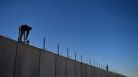 Suriye sınırına yapılan dünyanın en uzun 3. duvarında inşa sürüyor
