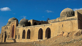 900 yıllık Hüsamiye Medresesi bakımsızlıktan çöküyor