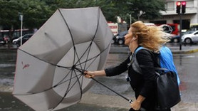 Şiddetli yağmura dikkat! İstanbul yıkılıyor birçok sefer iptal