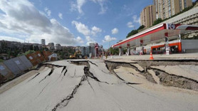 Ankara'da yol 8 metre çöktü