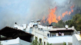 Bodrum'da makilik alanda yangın çıktı! Alevler evlere yaklaştı