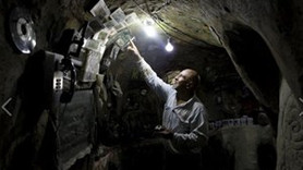 Kendi evini yapmak için 12 yıl kazdı