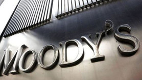 Moody's Türkiye'nin kredi notunu bir basamak düşürdü