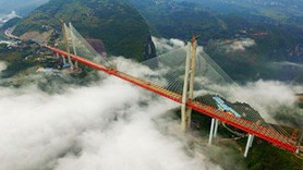 Çin'de bulunan dünyanın en yüksek köprüsü açıldı