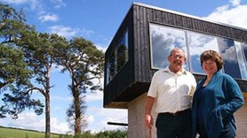 9 yıl karavanda yaşayan çiftten ucuz ev yapmanın formülü!