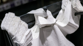 Naylon poşetler kasalarda okutulmaya başlandı