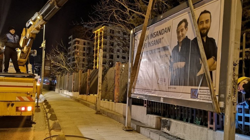 Kadıköy Belediyesi'nden İBB'ye billboard tepkisi
