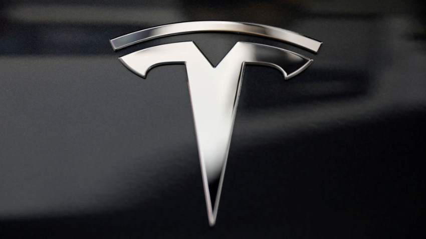 Tesla "rekor" düşüşün ardından nefes aldı