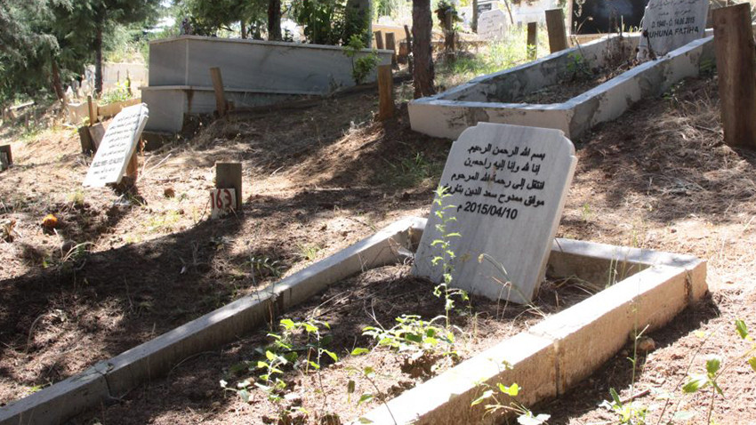 Suriyeliler için özel mezarlık yeri yapıldı