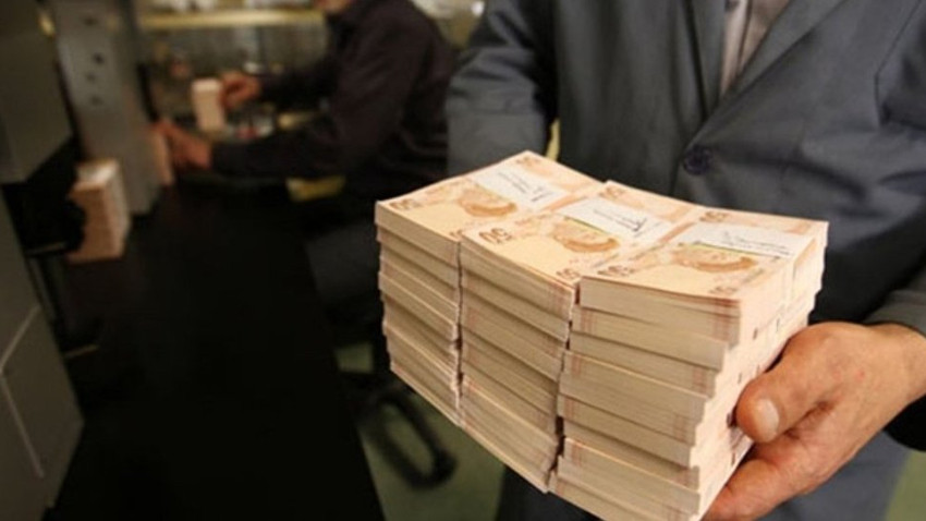Hazine 12.3 milyar lira borçlandı