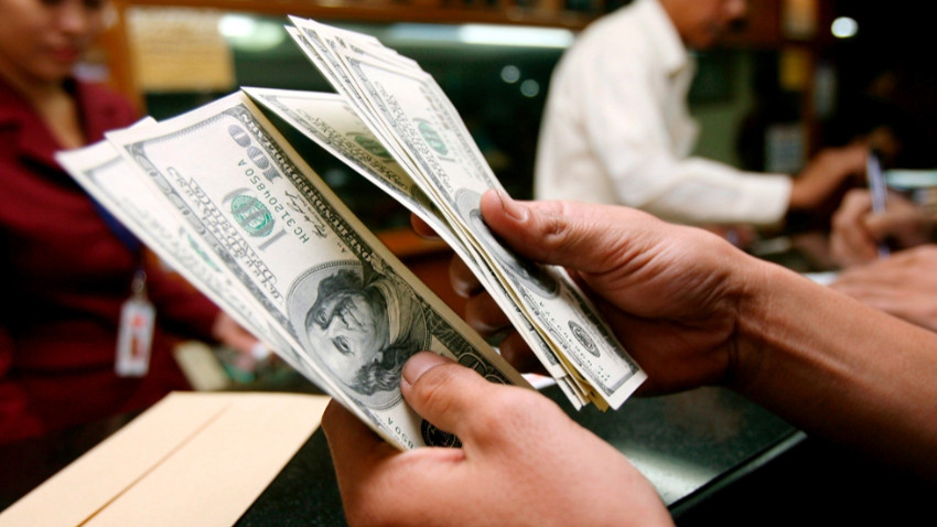 Kayıp yüzde 4'ü geride bıraktı: TL dolar karşısında erimeye devam ediyor!