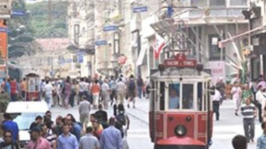 İstiklal Caddesinin zemini Sultanahmet gibi olacak!