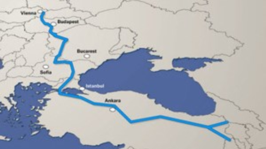 Enerji merkezi için güçlü adım Azerbaycan'la imzalanan 16 milyar metreküplü gaz anlaşması TBMM'ye geldi.