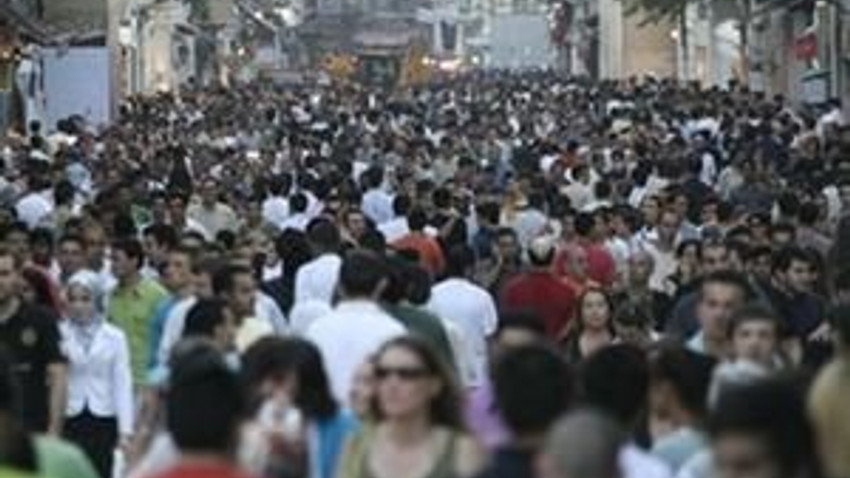 665 bin 595 kişi İstanbul'u terk etti!