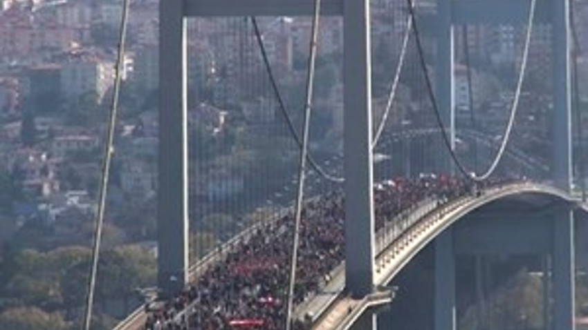 Boğaziçi Köprüsü, Maraton sırasında sallandı