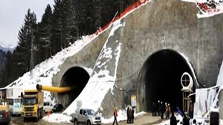 Ilgaz Dağı Tüneli'nin yüzde 28'i delindi