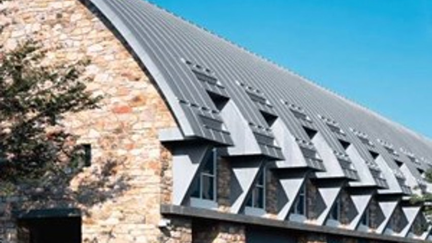 Binanın depremi hisseden parçası çatılar hayati önem taşıyor!