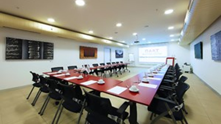 “NART Business Center” açıldı