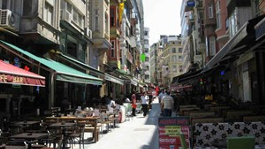 Beyoğlu'nda vergi zammı geri alınıyor