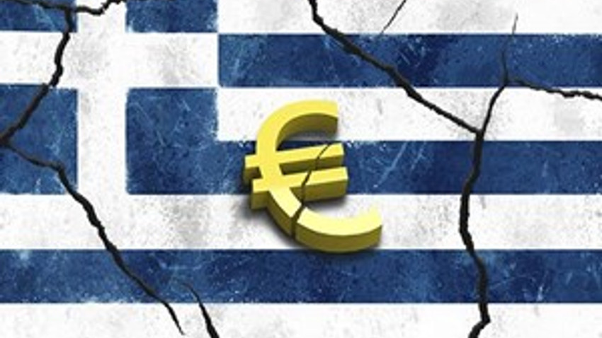 Avrupa Yunanistan'ı git gide sıkıştırıyor