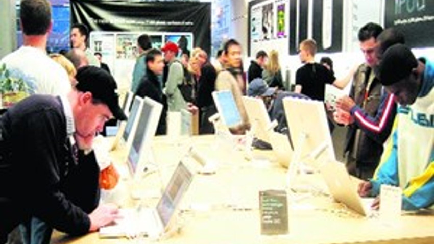 Apple’ı rekor kesmedi, hedef 1 trilyon dolar!