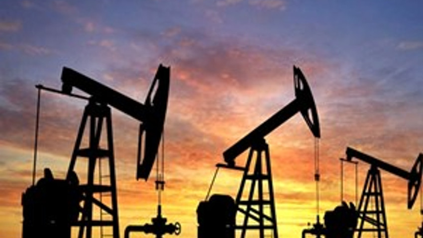 'Düşük petrol fiyatları enerji sektörü için riskli'